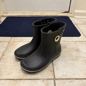 Crocs Rain Boots Jaunt Shorty Black W8
